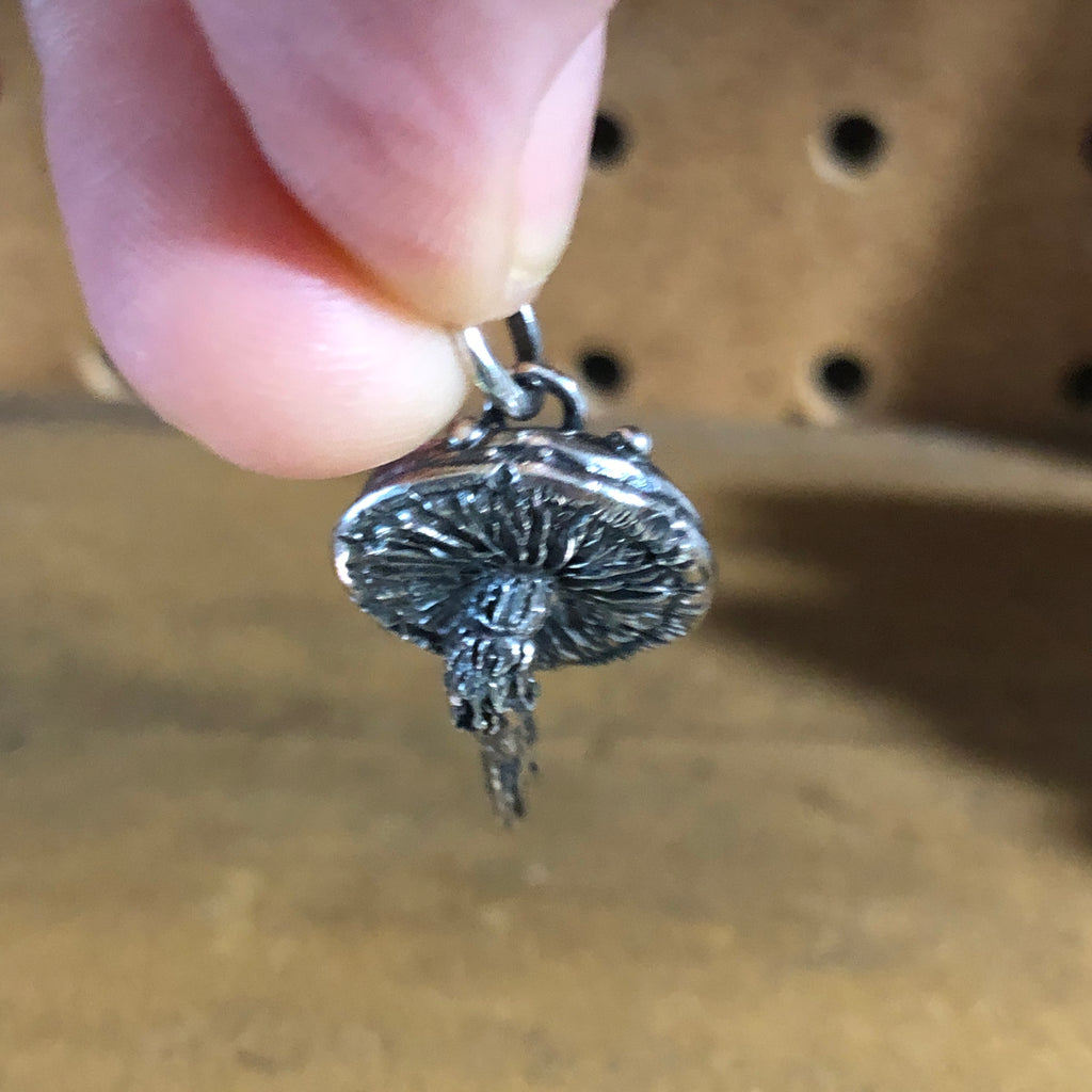 Mushroom Dangle