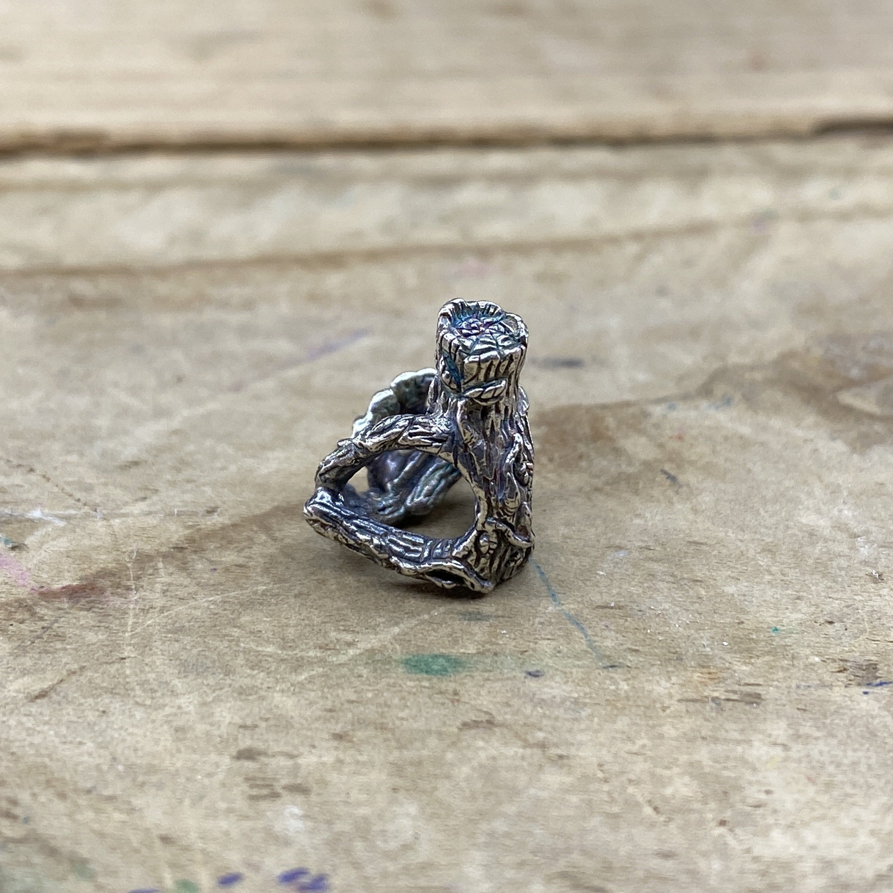 Leafy Woodent 2104221229