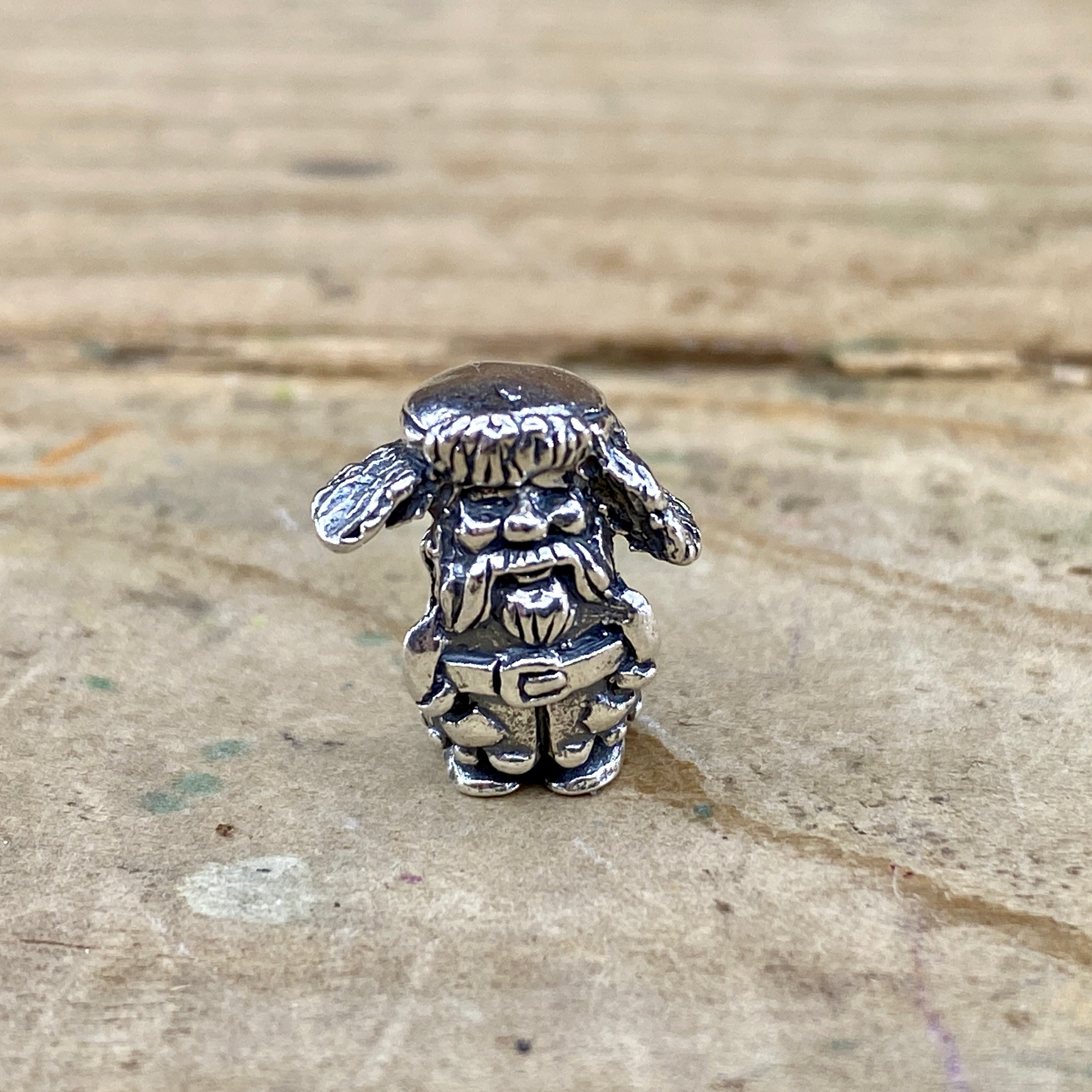 Ushanka Gnome 2112030835