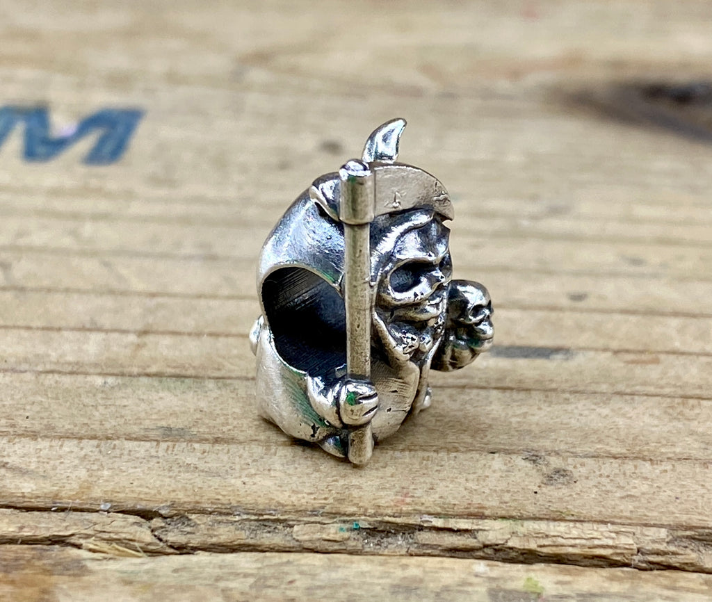 Large Skull Bunny 2112191111