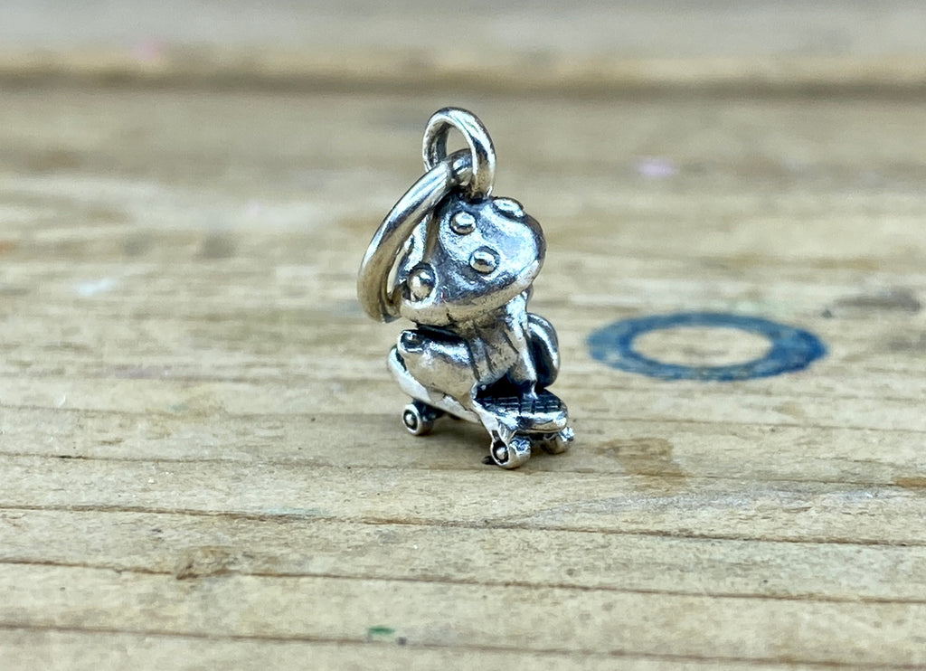 Shroomy Skater 2201071141