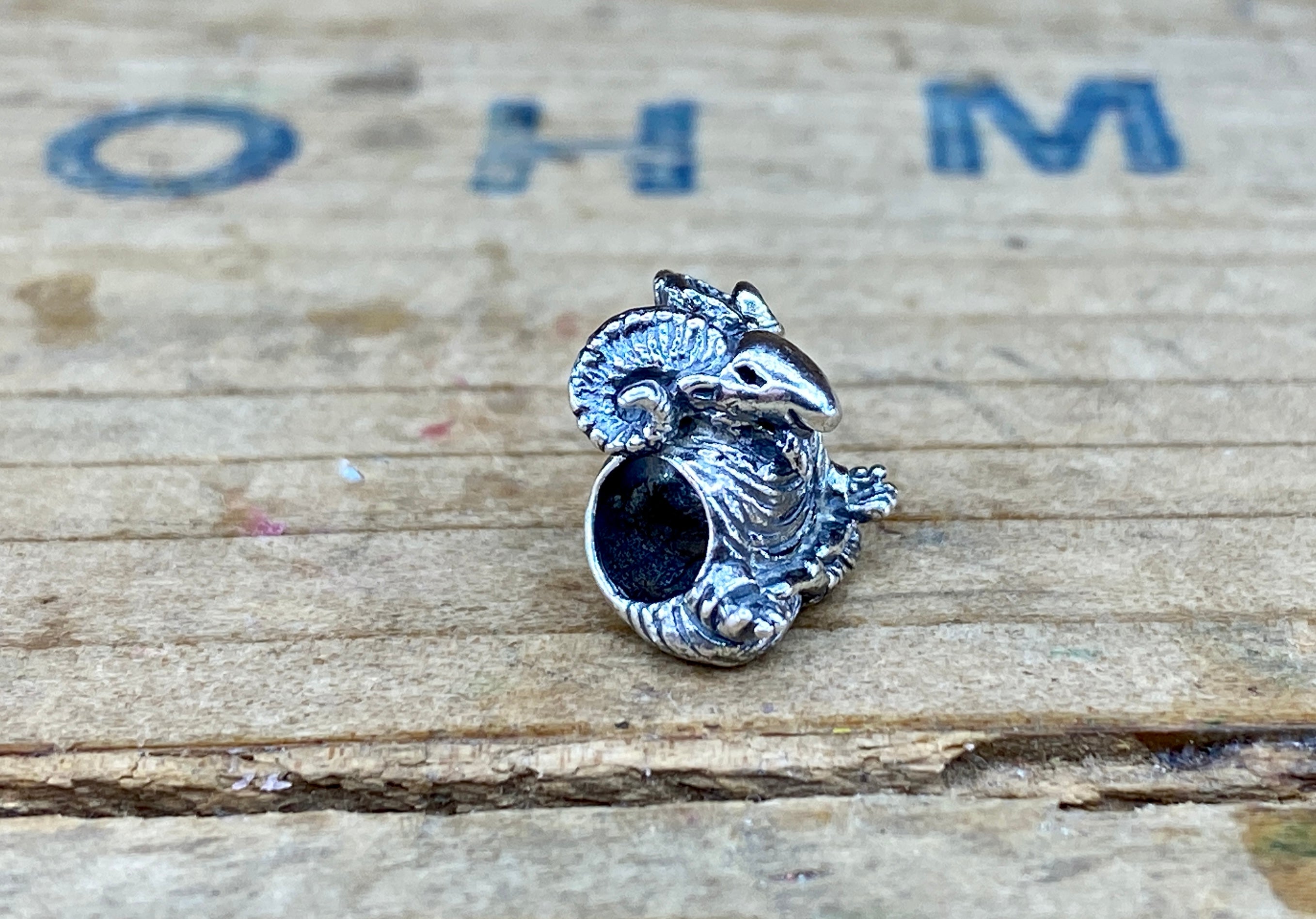 Peaceful Ram 22030171403