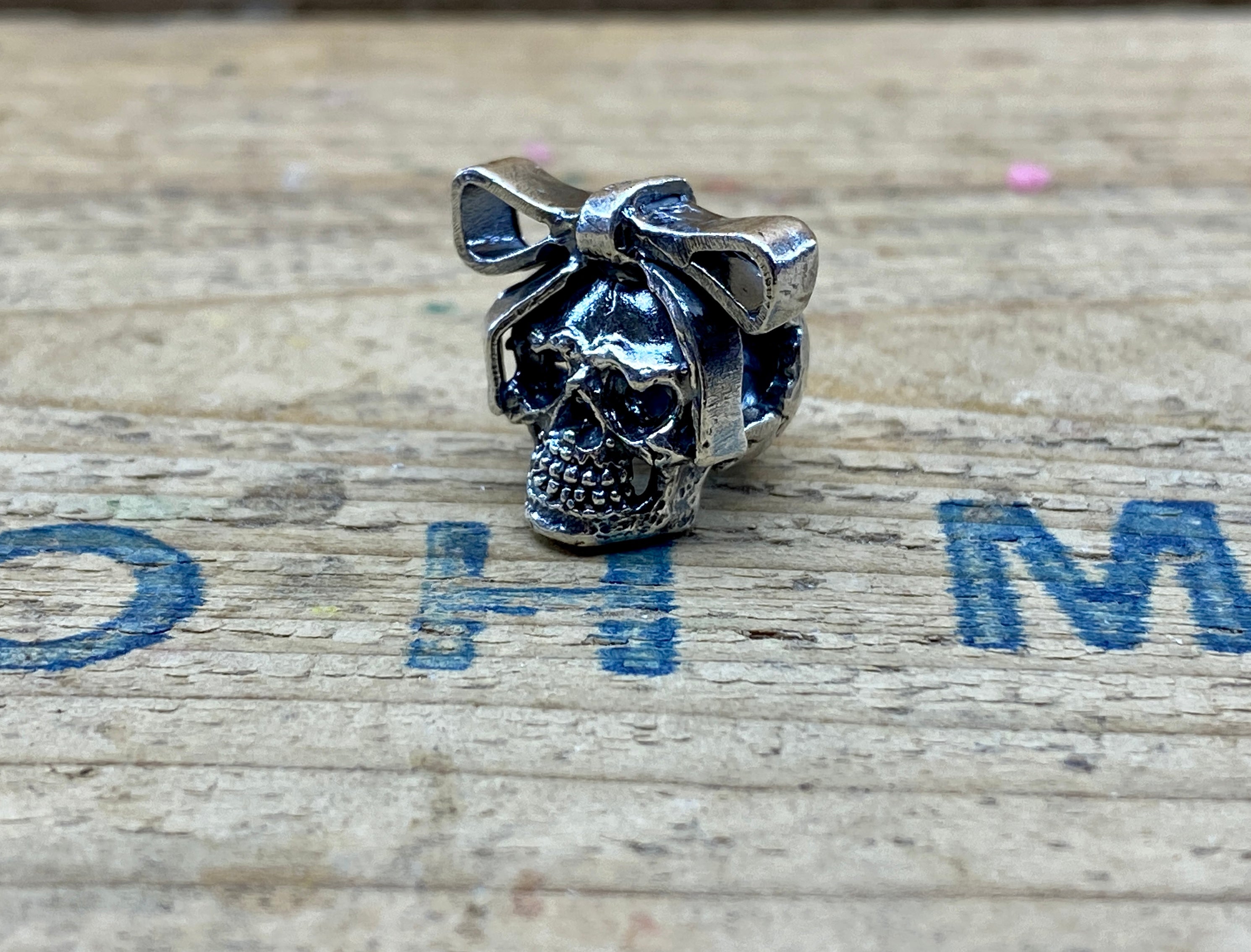 Fancy Skull 2204071649