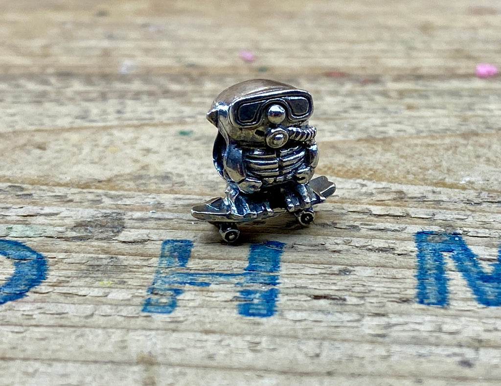 Scuba Skater 2204071651