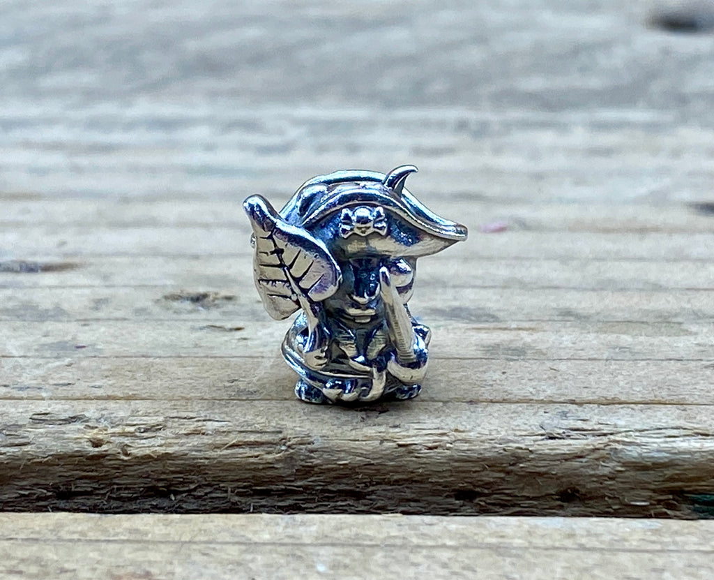 Pirate Gardener 2205191807