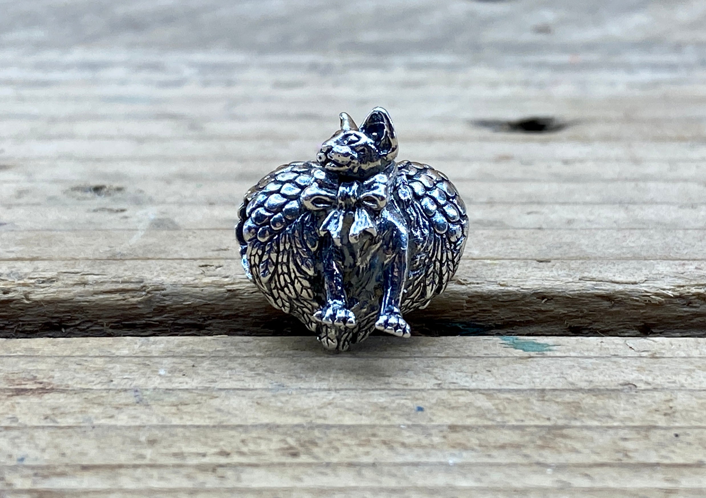 Kitty Love 22052623257